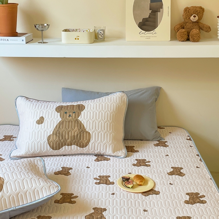 91家纺网 家纺一手货源 找家纺 顾里家纺 2022新款韩系凉感印花圆网软席 韩国熊仔