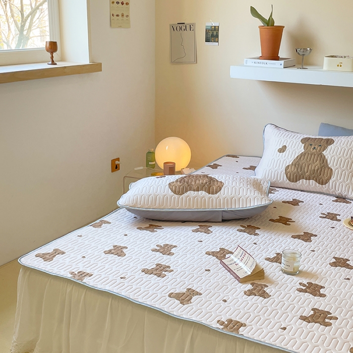 91家纺网 家纺一手货源 找家纺 顾里家纺 2022新款韩系凉感印花圆网软席 韩国熊仔