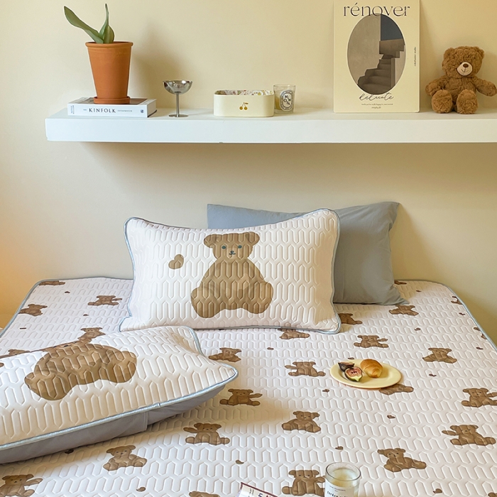 91家纺网 家纺一手货源 找家纺 顾里家纺 2022新款韩系凉感印花圆网软席 韩国熊仔