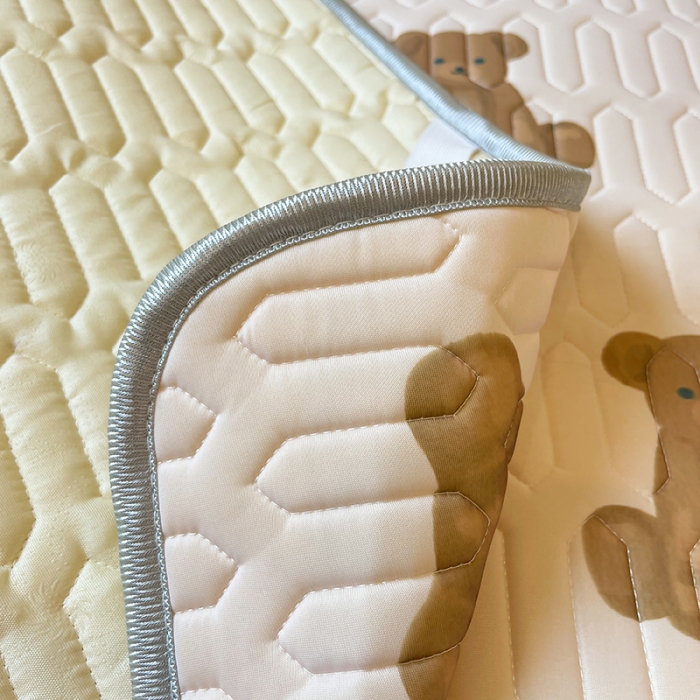 91家纺网 家纺一手货源 找家纺 顾里家纺 2022新款韩系凉感印花圆网软席 韩国熊仔