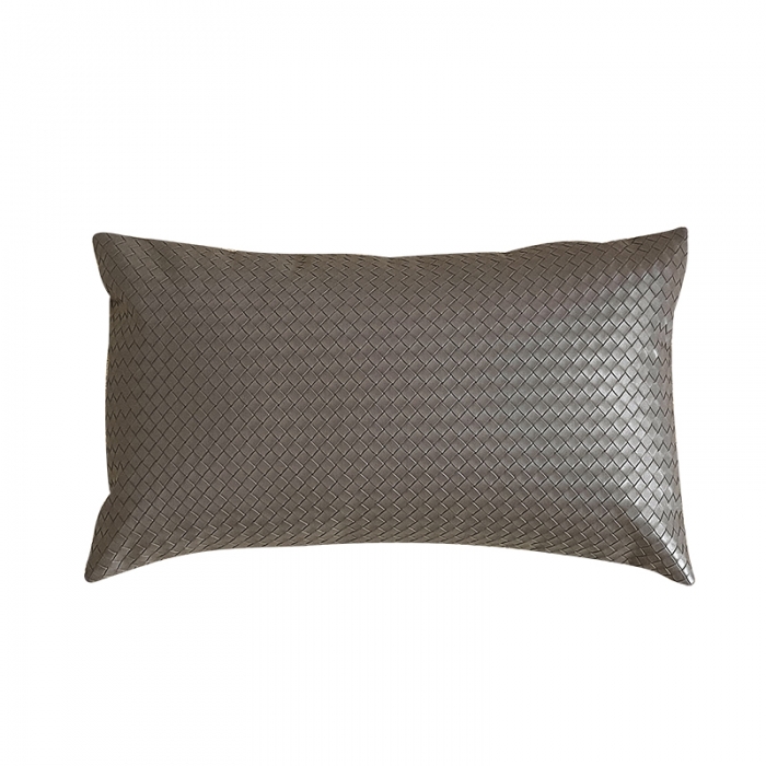 91家纺网 家纺一手货源 找家纺 美茉 2022新款编织纹皮革抱枕腰枕 布朗棕