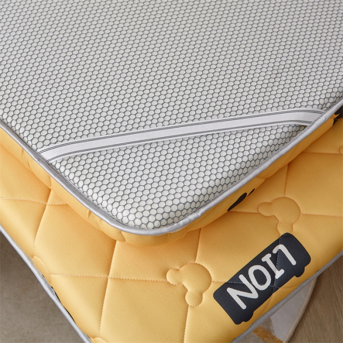 91家纺网 家纺一手货源 找家纺 寐珂 2025新款A类针织大豆学生床垫 丛林之旅