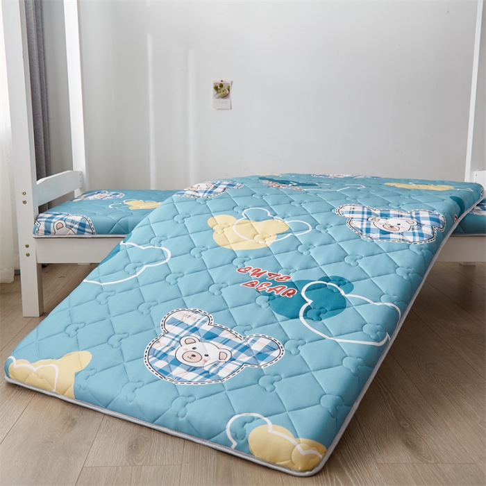 91家纺网 家纺一手货源 找家纺 寐珂 2025新款A类针织大豆学生床垫 可爱熊