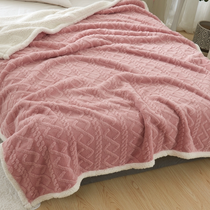 91家纺网 家纺一手货源 找家纺 馨米莱 2024新款AB版塔肤绒毛毯 玫瑰色