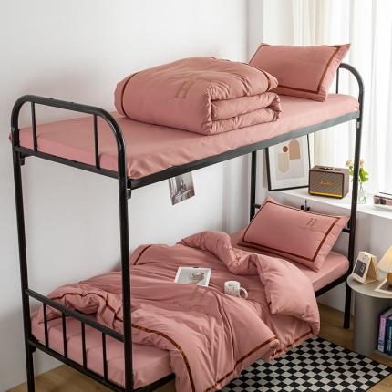 91家纺网 家纺一手货源 找家纺 （总）千希家纺 2022新款学生季上下铺H宿舍三件套磨毛四件套