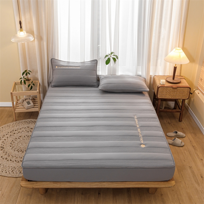 91家纺网 家纺一手货源 找家纺 （总）鑫钰 2023新款色织水洗纯棉全棉夹棉绣花床笠夹棉枕套