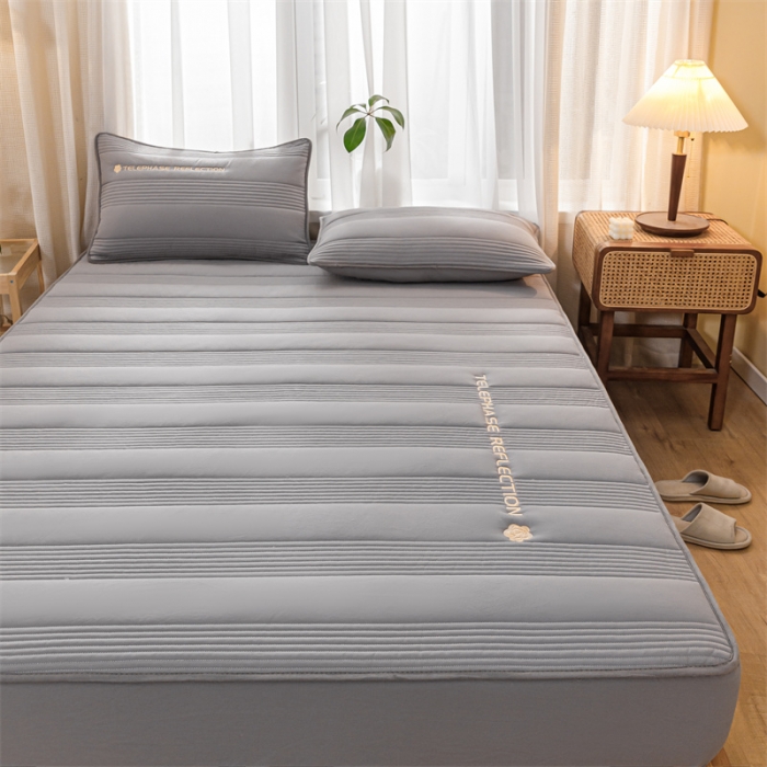 91家纺网 家纺一手货源 找家纺 （总）鑫钰 2023新款色织水洗纯棉全棉夹棉绣花床笠夹棉枕套