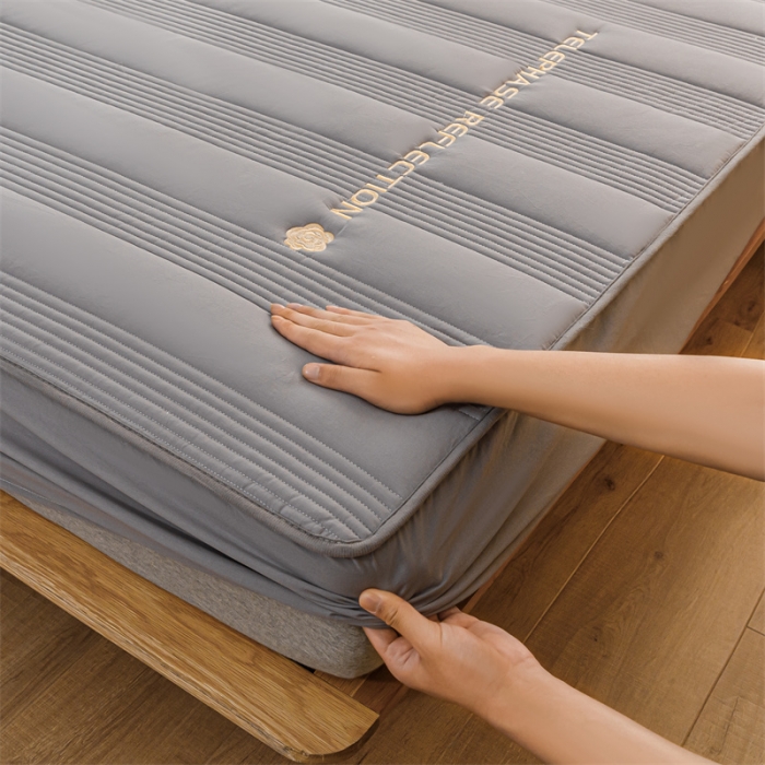 91家纺网 家纺一手货源 找家纺 （总）鑫钰 2023新款色织水洗纯棉全棉夹棉绣花床笠夹棉枕套