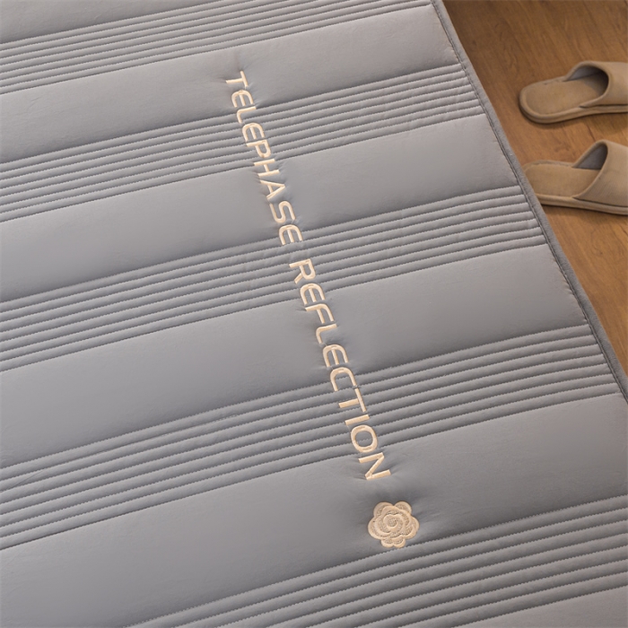 91家纺网 家纺一手货源 找家纺 鑫钰 2023色织水洗纯棉全棉夹棉绣花床笠夹棉枕套邂逅高级灰