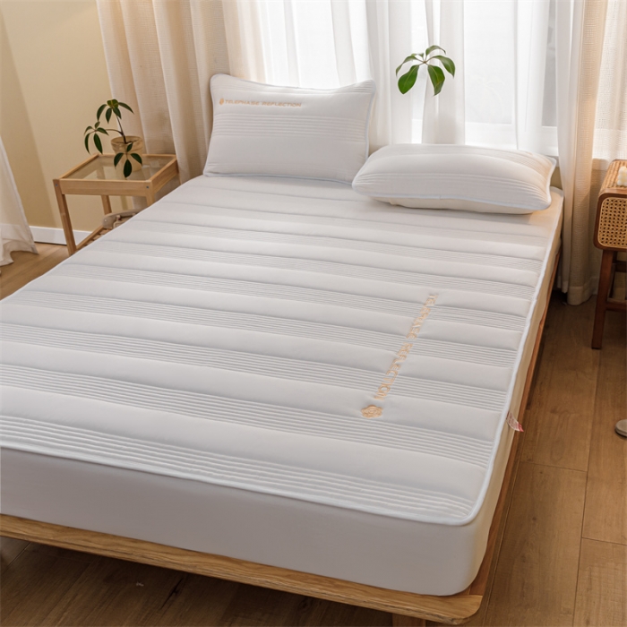 91家纺网 家纺一手货源 找家纺 鑫钰 2023色织水洗纯棉全棉夹棉绣花床笠夹棉枕套邂逅简洁白