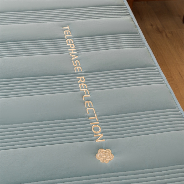 91家纺网 家纺一手货源 找家纺 鑫钰 2023色织水洗纯棉全棉夹棉绣花床笠夹棉枕套邂逅天空蓝