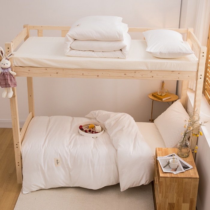 91家纺网 家纺一手货源 找家纺 柠萌家居 新款A类全棉色织水洗棉三件套学生季宿舍上下铺 纯白