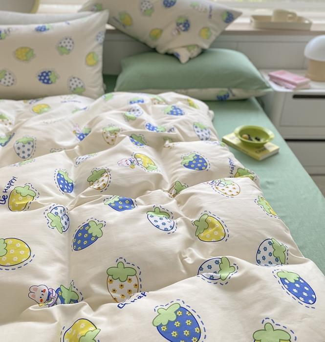 91家纺网 家纺一手货源 找家纺 麦伦 2022新款13372全棉儿童卡通系列四件套 草莓啵啵