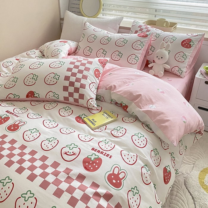 91家纺网 家纺一手货源 找家纺 麦伦 2022新款13372全棉儿童卡通系列四件套 草莓果果
