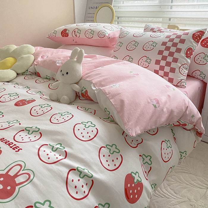 91家纺网 家纺一手货源 找家纺 麦伦 2022新款13372全棉儿童卡通系列四件套 草莓果果