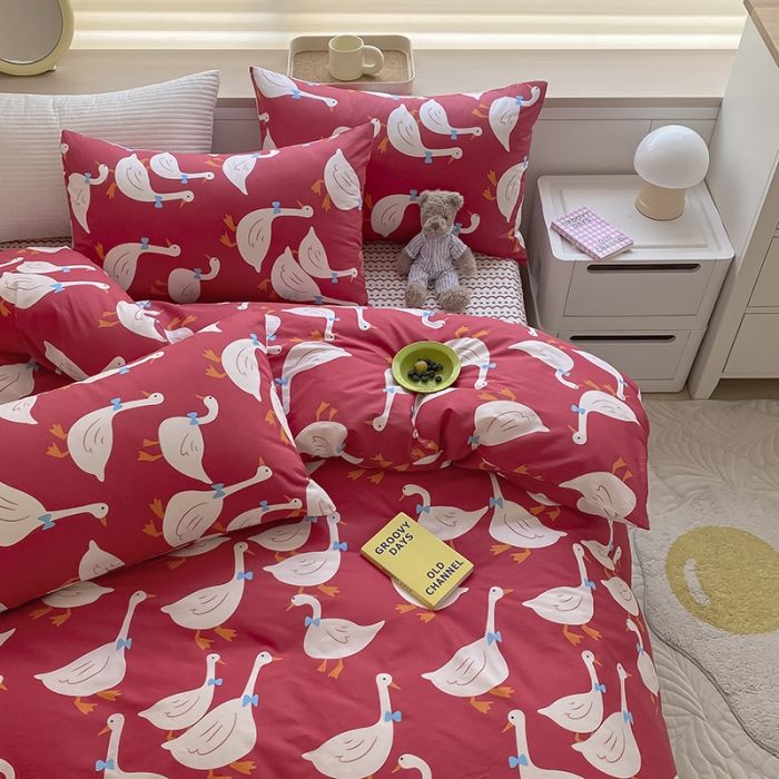 91家纺网 家纺一手货源 找家纺 麦伦 2022新款13372全棉儿童卡通系列单被套 绅士鹅