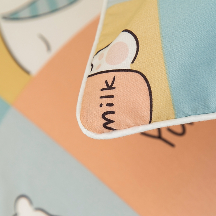 91家纺网 家纺一手货源 找家纺 良佐生活 2022新款60s全棉贡缎卡通印花枕套（单只） 小熊生日