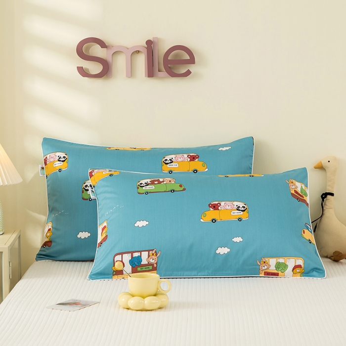 91家纺网 家纺一手货源 找家纺 良佐生活 2022新款60s全棉贡缎卡通印花枕套（单只） 动物巴士