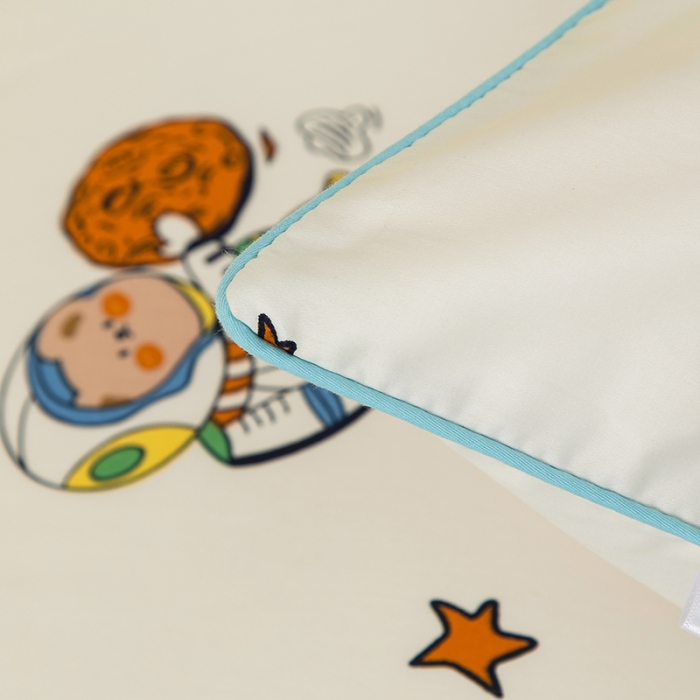 91家纺网 家纺一手货源 找家纺 良佐生活 2022新款60s全棉贡缎卡通印花枕套（单只） 太空小子