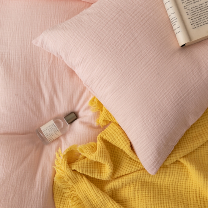 91家纺网 家纺一手货源 找家纺 淑女公社 2022四季新款双层纱皱皱纱肌理纹四件套 蜜桃粉