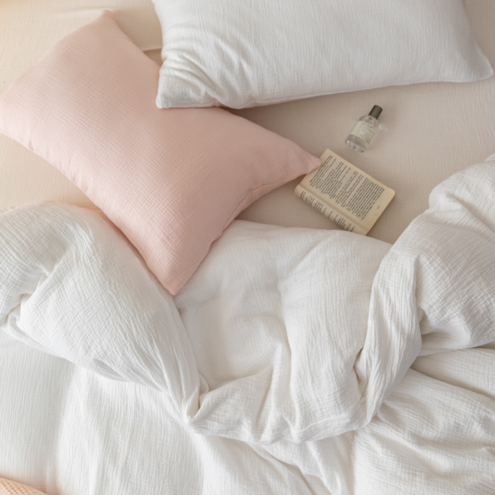 91家纺网 家纺一手货源 找家纺 淑女公社 2022四季新款双层纱皱皱纱肌理纹四件套 奶油白