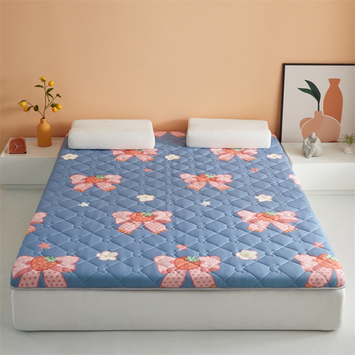 91家纺网 家纺一手货源 找家纺 寐珂家纺 2026新款A类针织大豆双人床垫 花语蝶恋-蓝灰