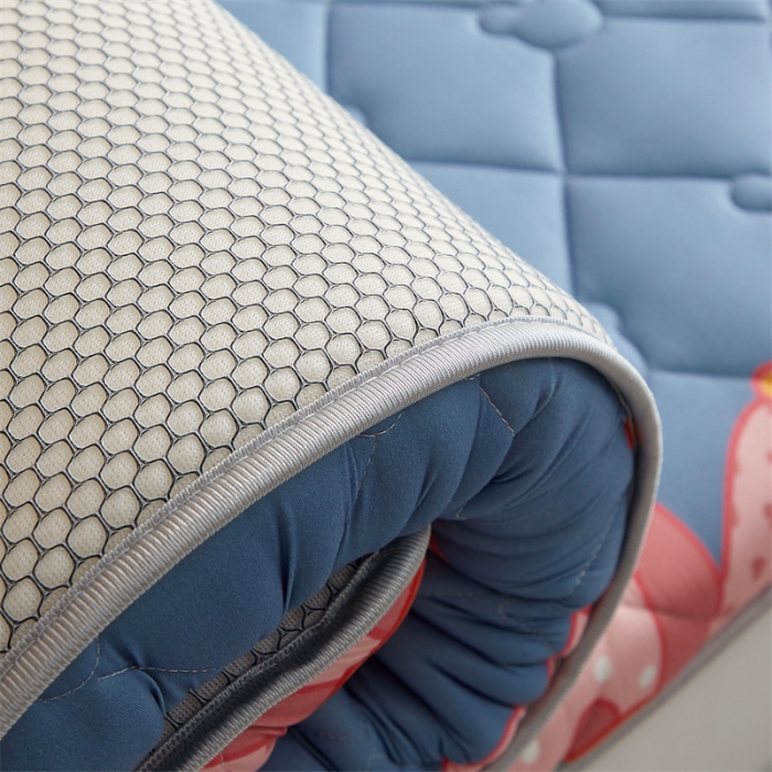 91家纺网 家纺一手货源 找家纺 寐珂家纺 2026新款A类针织大豆双人床垫 花语蝶恋-蓝灰