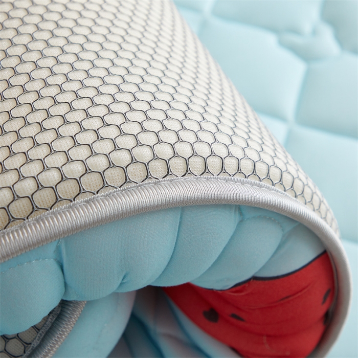 91家纺网 家纺一手货源 找家纺 寐珂家纺 2026新款A类针织大豆双人床垫 欢乐家族