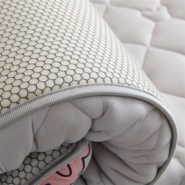 91家纺网 家纺一手货源 找家纺 寐珂家纺 2026新款A类针织大豆双人床垫 可爱甜心