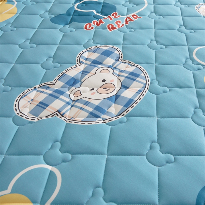 91家纺网 家纺一手货源 找家纺 寐珂家纺 2026新款A类针织大豆双人床垫 可爱熊