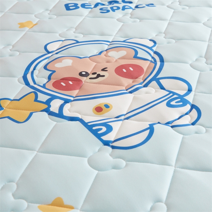 91家纺网 家纺一手货源 找家纺 寐珂家纺 2026新款A类针织大豆双人床垫 太空熊