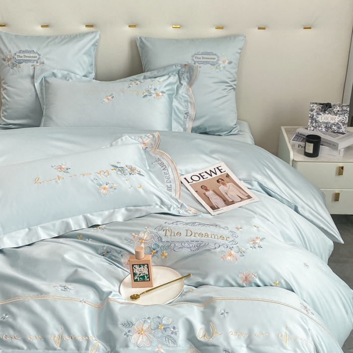 91家纺网 家纺一手货源 找家纺 品家居 2025新款180支长绒棉四件套微雨花涧 天蓝色