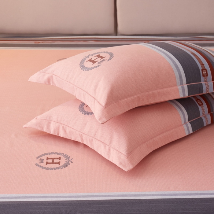 91家纺网 家纺一手货源 找家纺 金纱玉纺 2022新款纯棉大版磨毛印花四件套 安格斯-粉