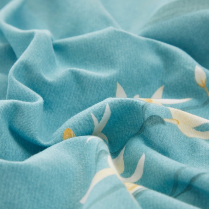 91家纺网 家纺一手货源 找家纺 金纱玉纺 2022新款全棉印花加厚磨毛四件套 花漾怡情-蓝