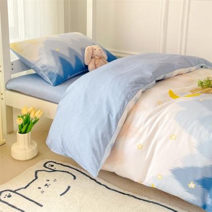 91家纺网 家纺一手货源 找家纺 （总）名兮 2022新款AB版清新全棉印花学生三四件套系列