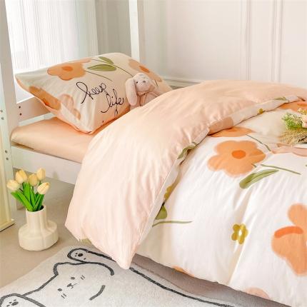 91家纺网 家纺一手货源 找家纺 名兮 2022新款AB版清新全棉印花学生三四件套系列 幸运花