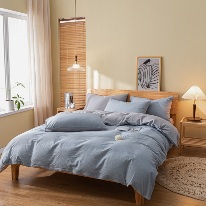 91家纺网 家纺一手货源 找家纺 秀色 2025新日系简约纯色双拼全棉可水洗四件套 浅蓝+浅灰