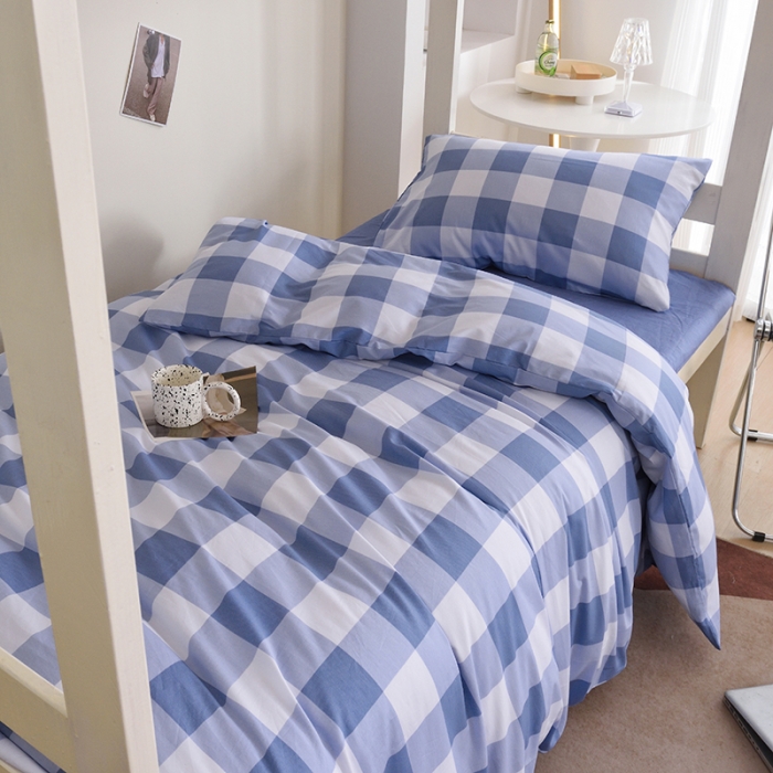 91家纺网 家纺一手货源 找家纺 麦伦家居 2022新款全棉40支13372全棉学生三件套 方格蓝