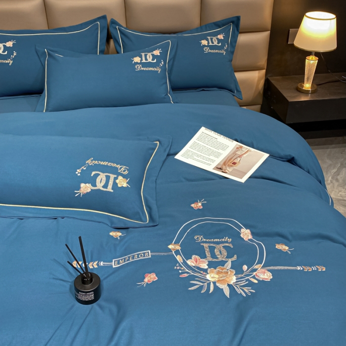 91家纺网 家纺一手货源 找家纺 （总）靓生活 2022新款高克重磨毛刺绣四件套-相爱一生