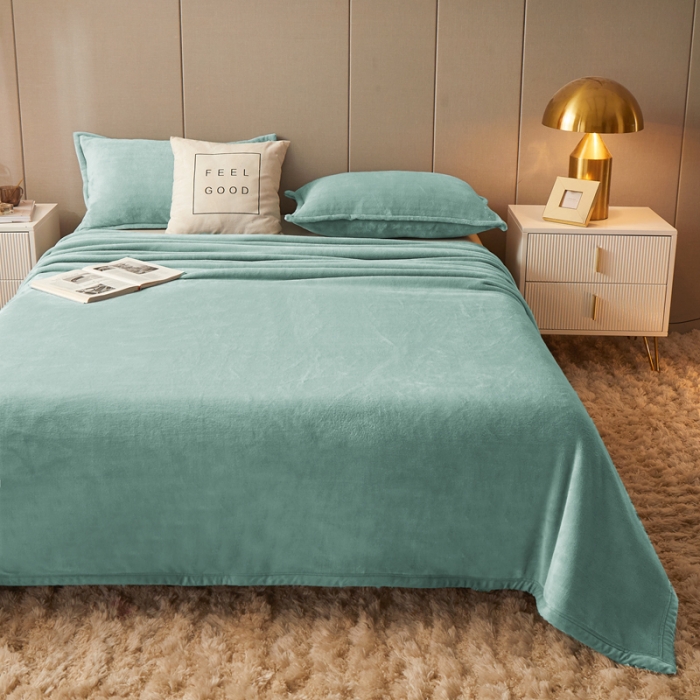 91家纺网 家纺一手货源 找家纺 雅萱 2022新款牛奶绒多功能毛毯 百合绿