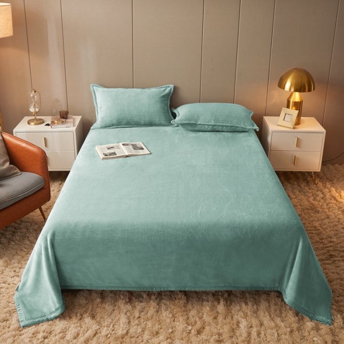 91家纺网 家纺一手货源 找家纺 雅萱 2022新款牛奶绒多功能毛毯 百合绿