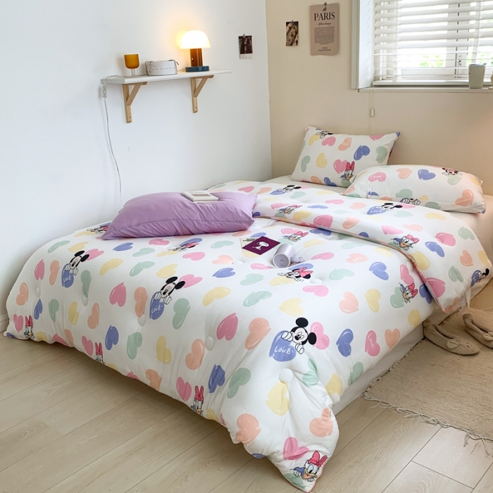 91家纺网 家纺一手货源 找家纺 星期八 2022新款迪士尼春秋被冬被 爱心米妮