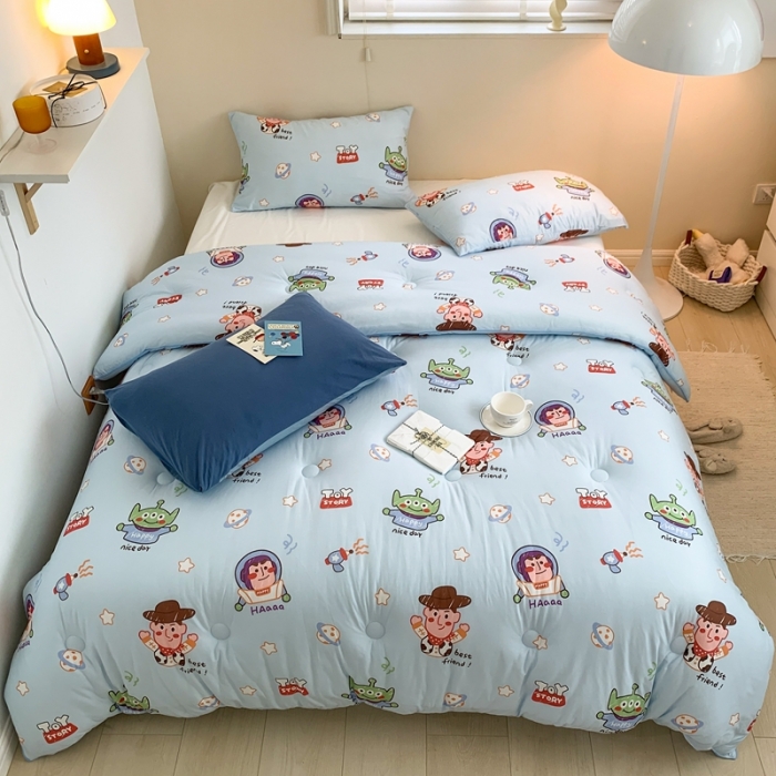 91家纺网 家纺一手货源 找家纺 星期八 2022新款迪士尼春秋被冬被 巴斯光年