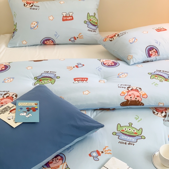 91家纺网 家纺一手货源 找家纺 星期八 2022新款迪士尼春秋被冬被 巴斯光年