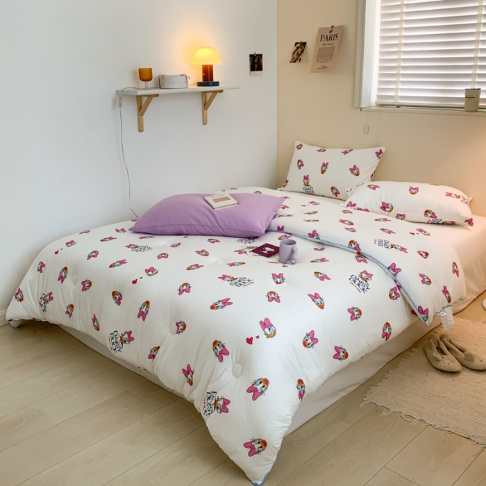 91家纺网 家纺一手货源 找家纺 星期八 2022新款迪士尼春秋被冬被 黛西