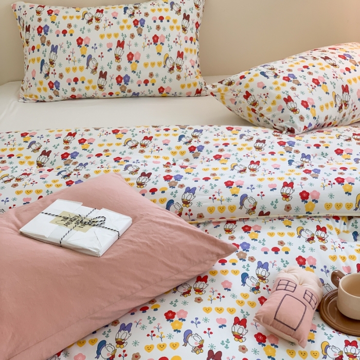 91家纺网 家纺一手货源 找家纺 星期八 2022新款迪士尼春秋被冬被 卡通乐园