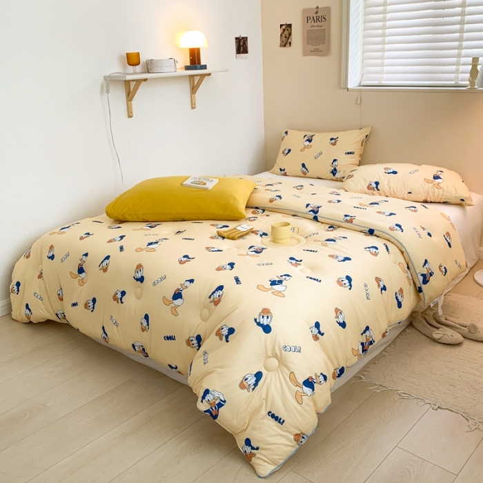 91家纺网 家纺一手货源 找家纺 星期八 2022新款迪士尼春秋被冬被 唐老鸭