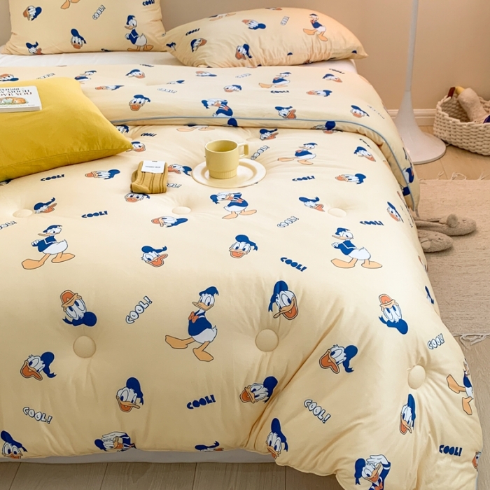 91家纺网 家纺一手货源 找家纺 星期八 2022新款迪士尼春秋被冬被 唐老鸭