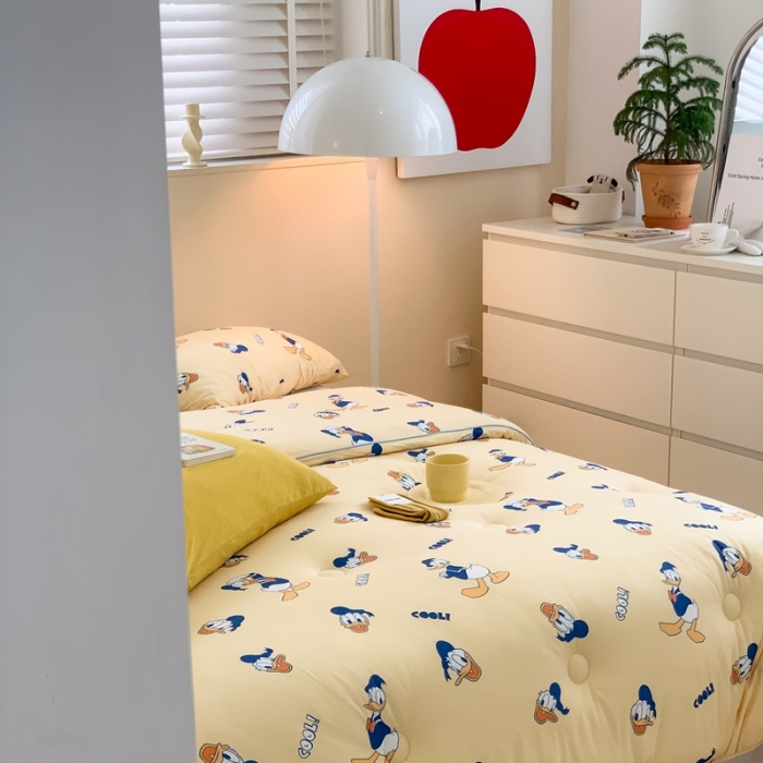 91家纺网 家纺一手货源 找家纺 星期八 2022新款迪士尼春秋被冬被 唐老鸭