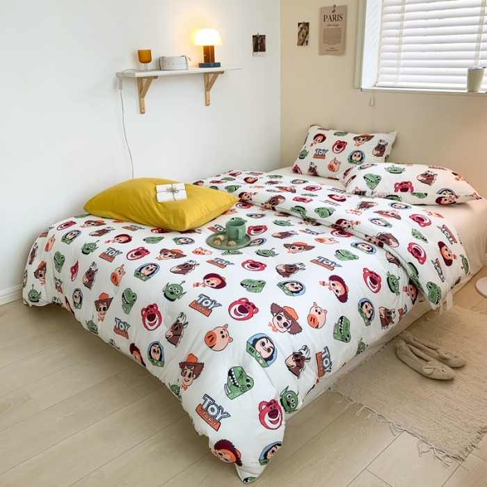 91家纺网 家纺一手货源 找家纺 星期八 2022新款迪士尼春秋被冬被 玩具总动员